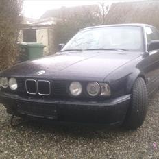 BMW e34 2.5 12v