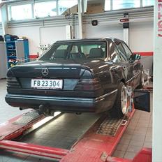 Mercedes Benz W124 230E aut. # SOLGT#