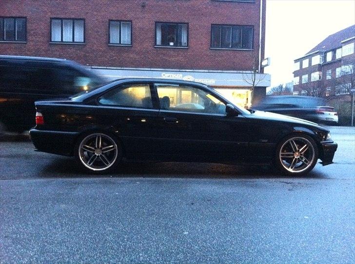 BMW 320i E36 Coupe Aut. *solgt* billede 2