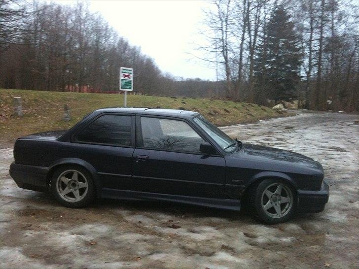 BMW E30 325 *solgt* billede 4