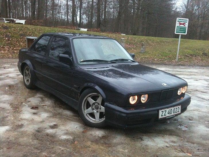 BMW E30 325 *solgt* billede 5