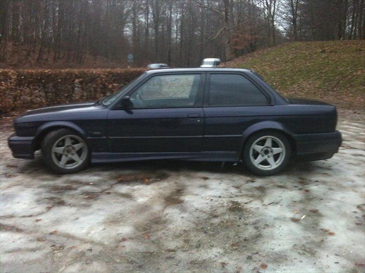 BMW E30 325 *solgt* billede 8