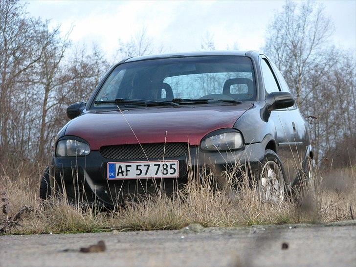 Opel corsa b 1.4i sport byttet væk billede 9