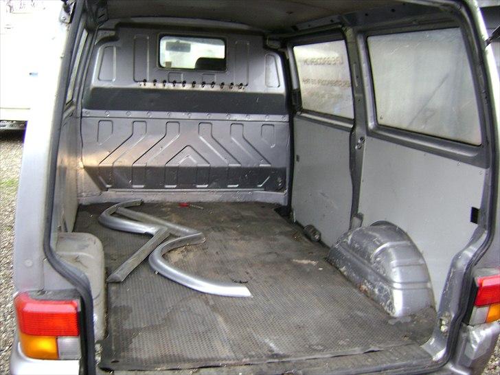 VW T4 TRANSPORTER 2.4 DIESELsolgt billede 2