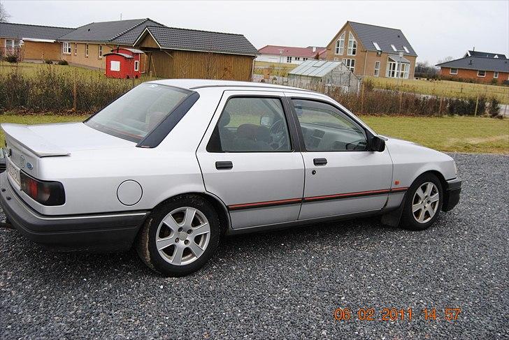 Ford sierra 2,0 cl  byttet. billede 3