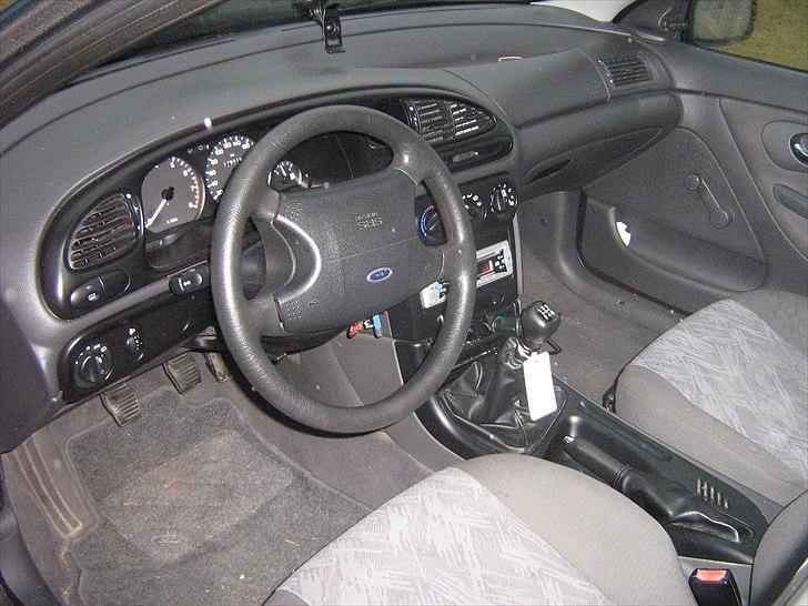 Ford mondeo 1,8 (byttet) billede 13