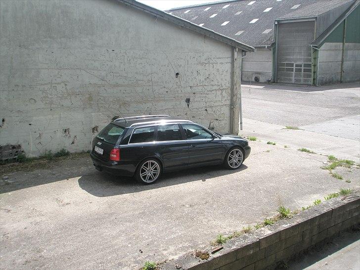 Audi A4 Avant V6 billede 13