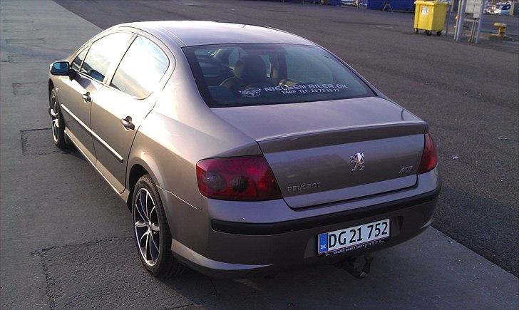 Peugeot 407 SOLGT billede 2