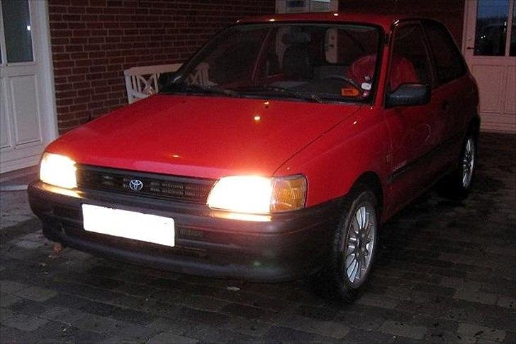 Toyota Starlet P8  (Solgt) billede 1