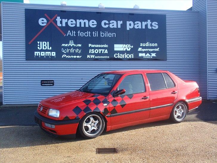 VW Vento 1.8i billede 1