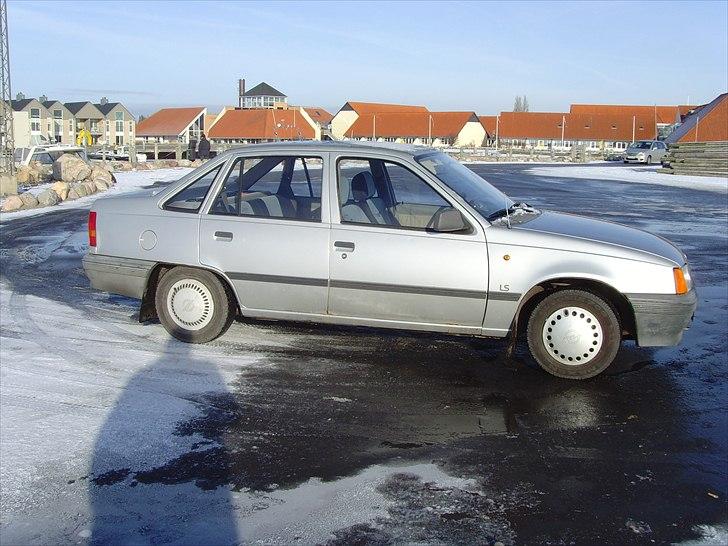 Opel kadett 1,3s billede 5