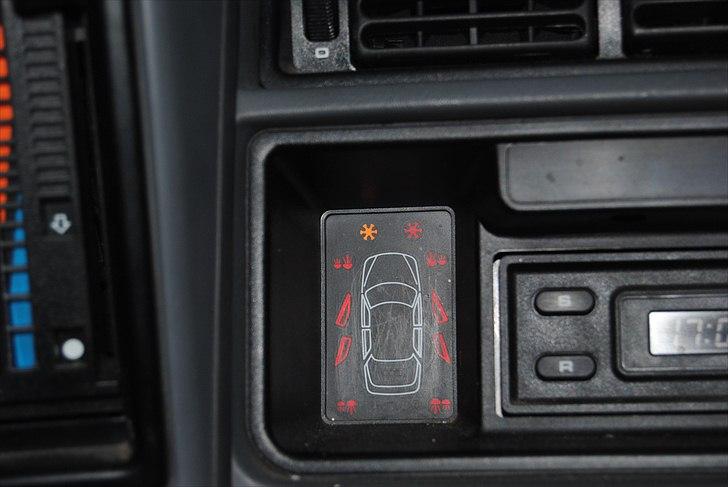 Ford Sierra 2.0i Ghia Stc - Infocenter billede 4