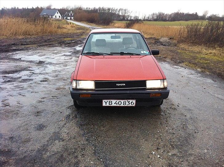 Toyota corolla BYTTET billede 4