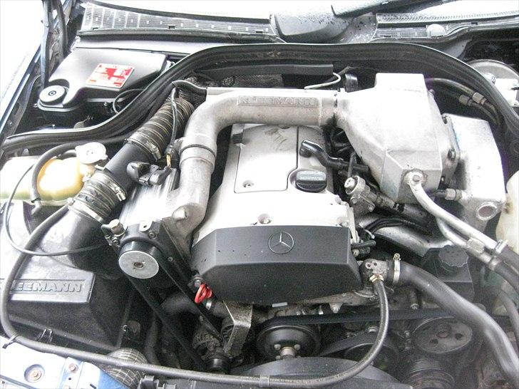 Mercedes Benz C180 Sport billede 4