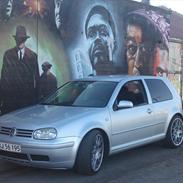 VW Golf 4