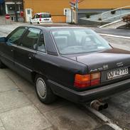 Audi 100 2,3E Limo 