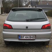 Peugeot 306