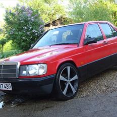 Mercedes Benz 190 D solgt