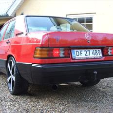 Mercedes Benz 190 D solgt