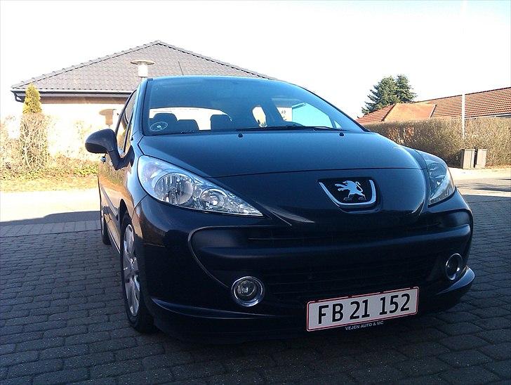 Peugeot 207(SOLGT) - Chromringe om tågelygter billede 2