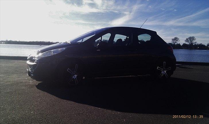 Peugeot 207 Hdi GT billede 11