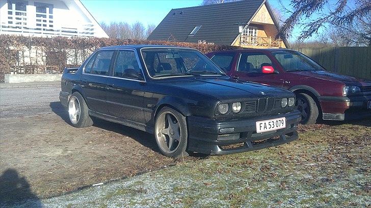 BMW 320i væk billede 1