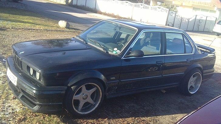 BMW 320i væk billede 3