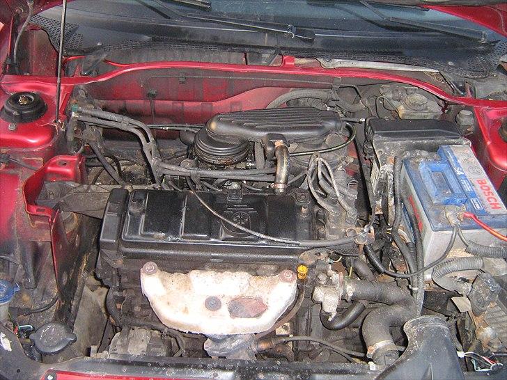 Peugeot 306 1,4i Style(byttet) - den lille motor. billede 14