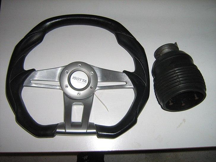 Peugeot 306 1,4i Style(byttet) - det rat jeg skal have monteret. billede 18