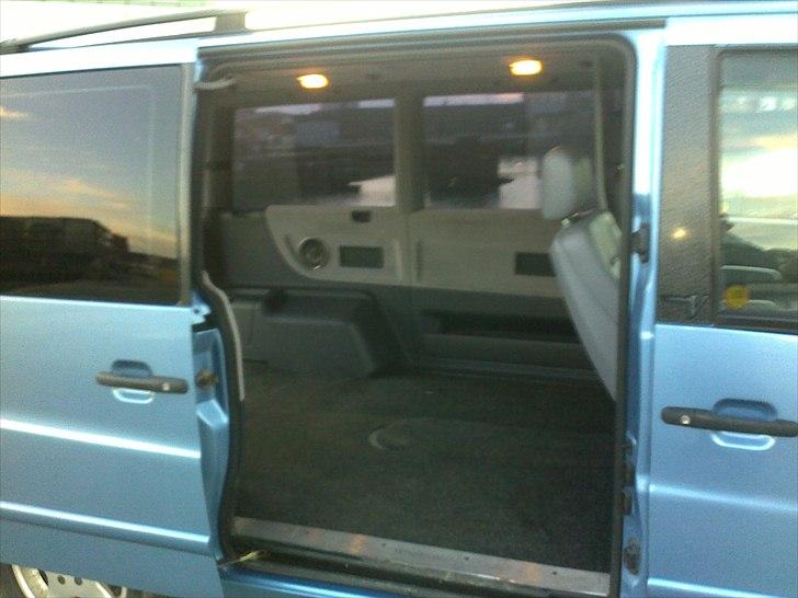 Mercedes Benz v230 tren billede 8