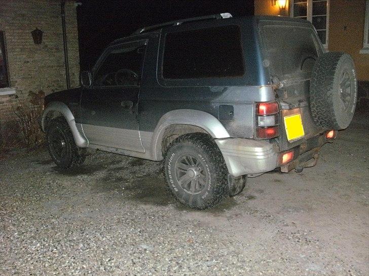 Mitsubishi pajero under ombykning billede 7
