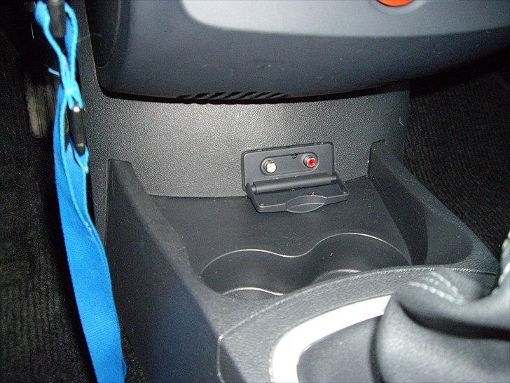 Renault Clio III 1,5 DCI ECO 2 BYTTET - Stik til ipot osv :P  billede 18