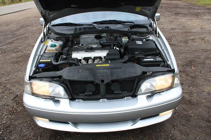 Volvo V70R billede 6