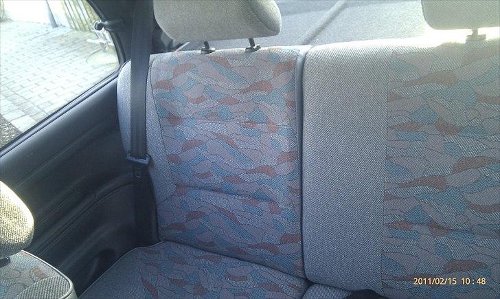 Peugeot 106 1,4i R.I.P - sådan ser hele kabinen ud billede 7