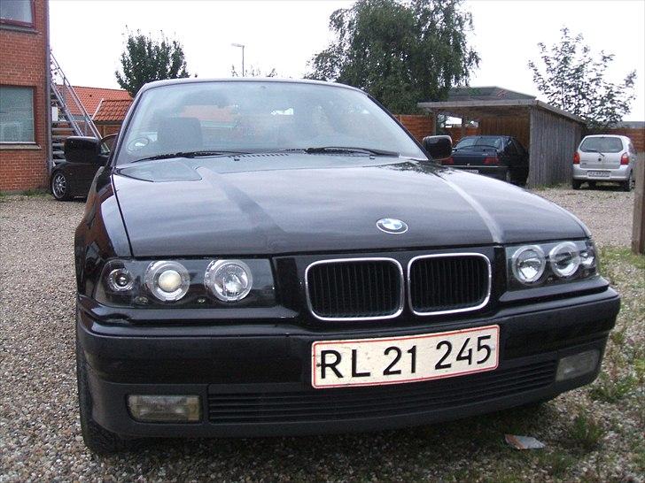 BMW e36 320i coupe SOLGT billede 4