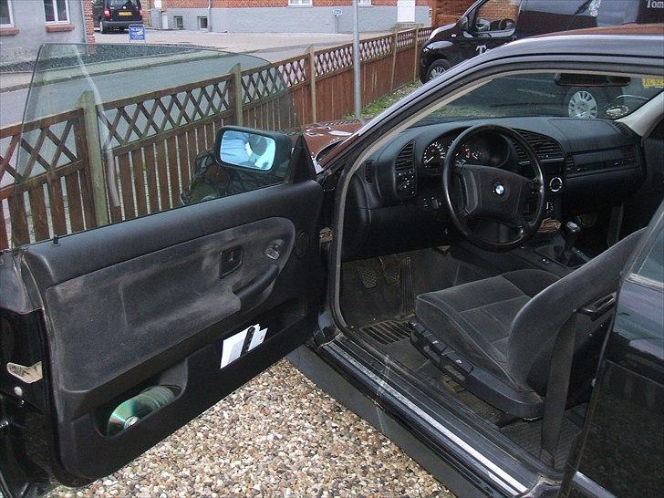 BMW e36 320i coupe SOLGT billede 7