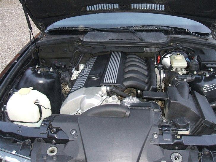 BMW e36 320i coupe SOLGT billede 10