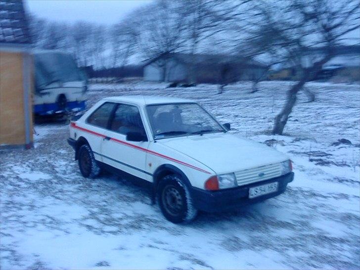 Ford Escort 1,3 cl Laser billede 7