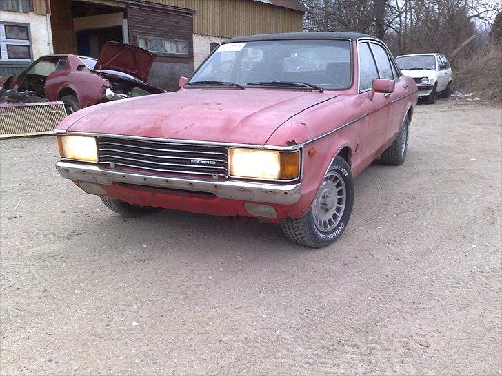 Ford Granada 2,3 I V6 Aut.....(SOLGT) billede 21