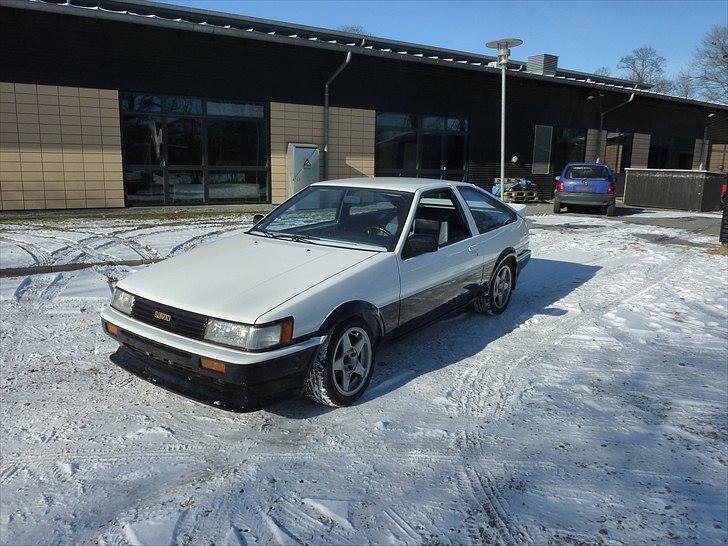 Toyota Corolla AE86 billede 13