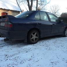 Nissan primera sri solgt