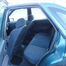 Ford Escort 98' 115hk SOLGT