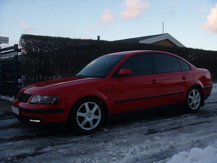 VW Passat 1,6 3B Comfortline (SOLGT) - Med justerbar undervogn og de tonede ruder billede 19