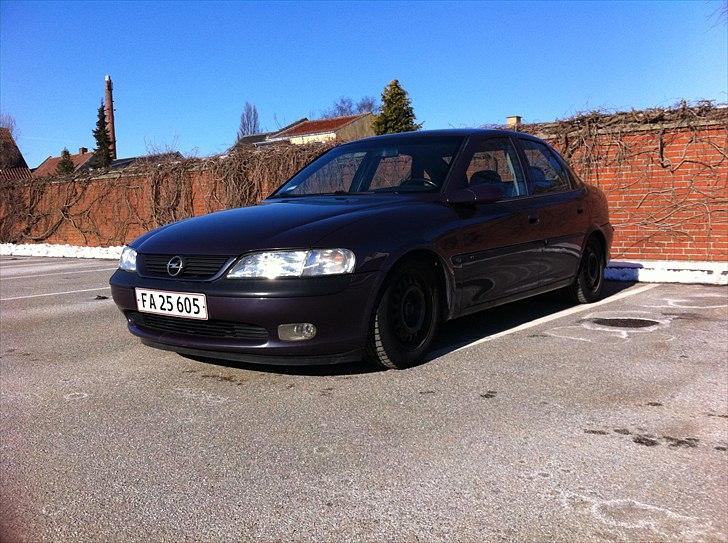 Opel Vectra B 2.5 V6 billede 3