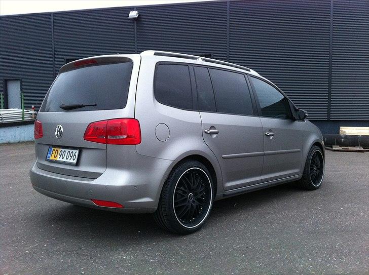 VW Touran (SOLGT 31/10/2011) billede 14