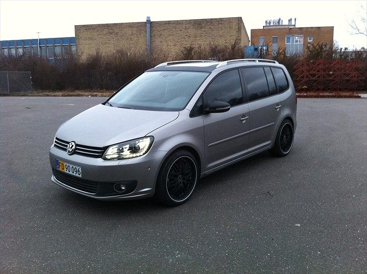 VW Touran (SOLGT 31/10/2011) billede 18