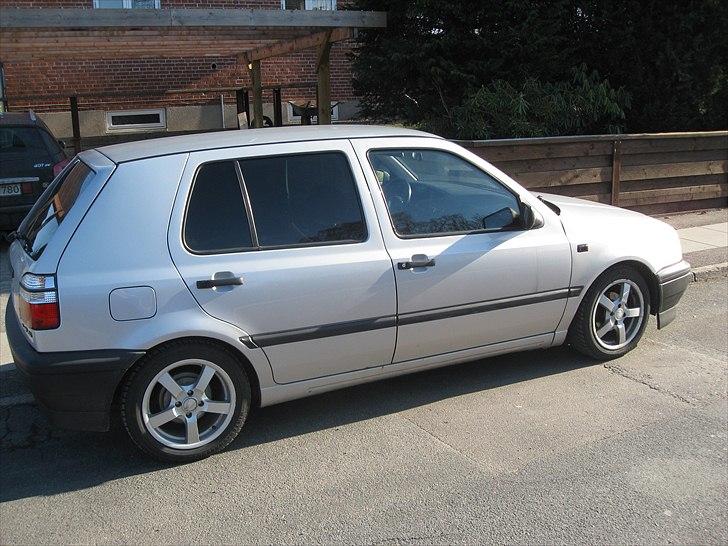 VW Golf 3 5d - SOLGT - Golfen i Februar 2011 billede 5