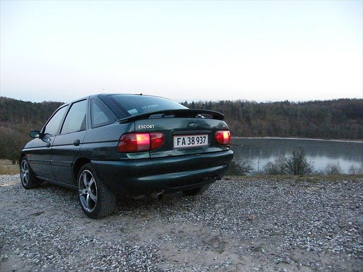 Ford Escort 98' 115hk SOLGT billede 7