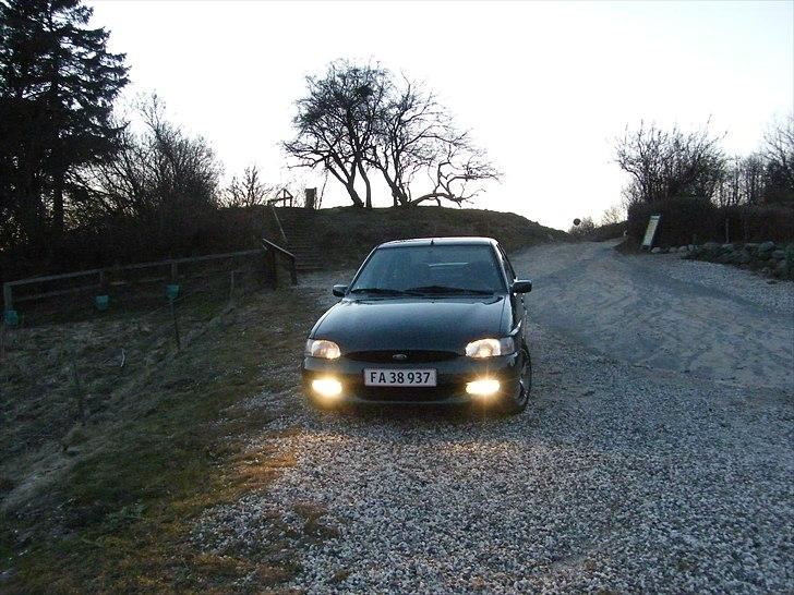 Ford Escort 98' 115hk SOLGT billede 8