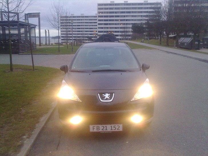 Peugeot 207(SOLGT) - Så er der lys på billede 12